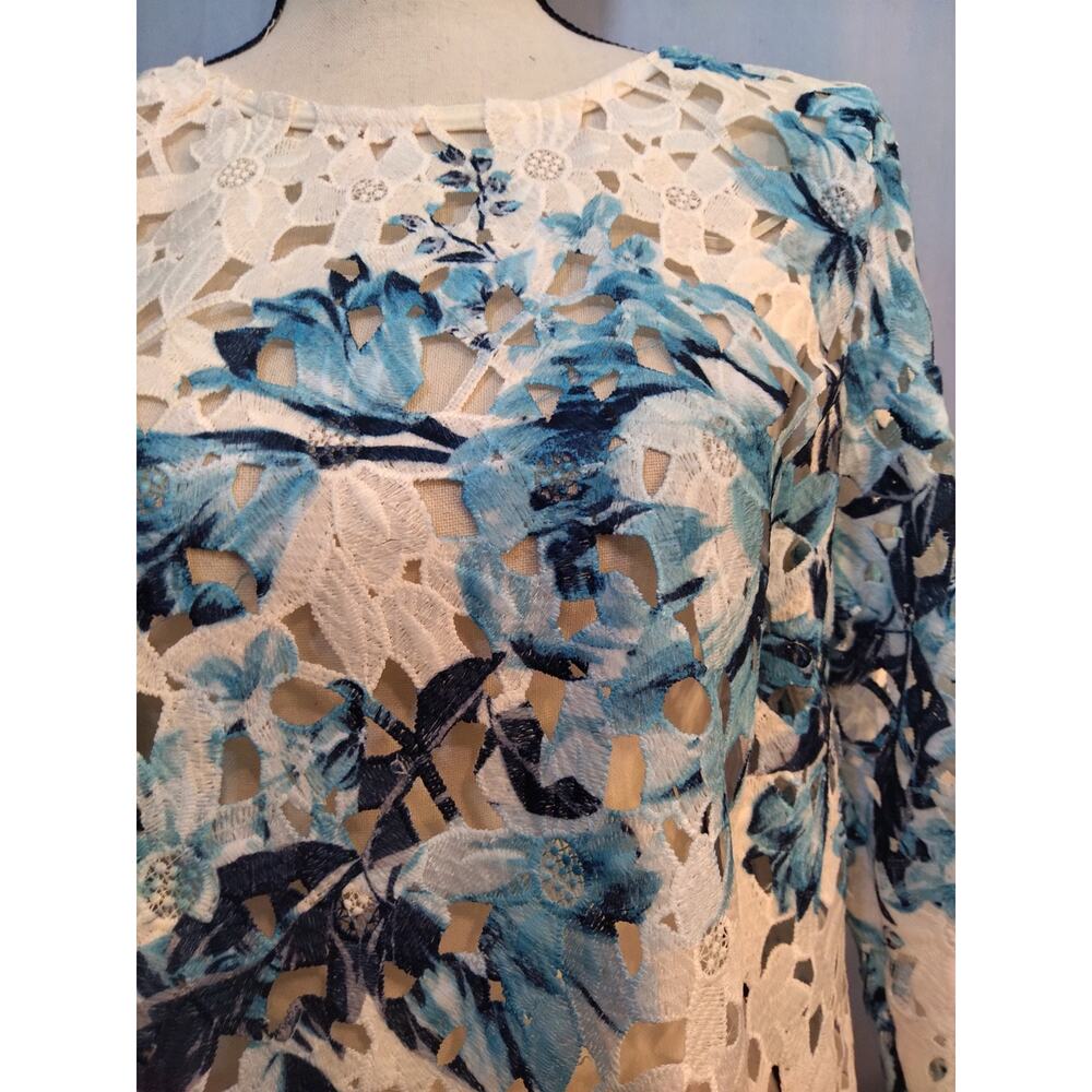 Charter Club Blue White Floral Ruffle Button - Picture 2 of 6